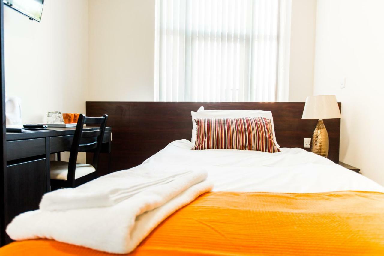 Whiteley Mill Hotel Stapleford  Kültér fotó